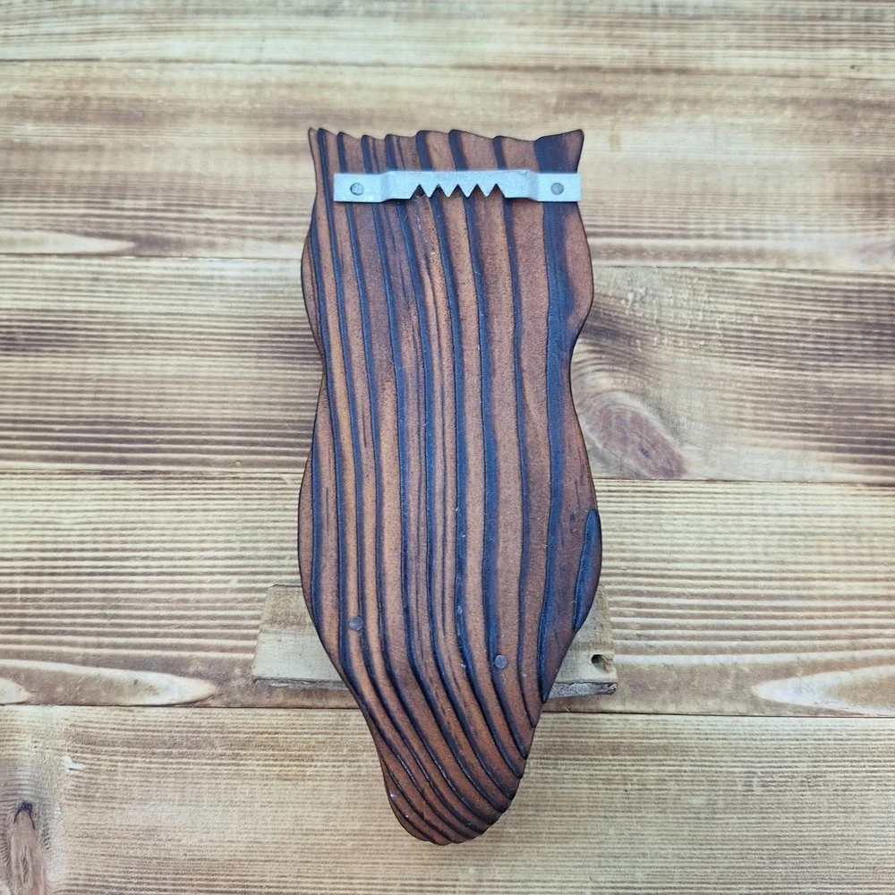 Unbranded hand carved